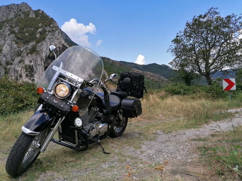Хонда Шадоу / Honda Shadow VT750 RC50 (Инжекцион / Кардан) 10.2011 – 17 200 км + оборудване
