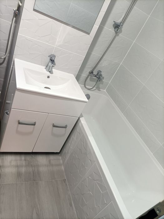 Închiriez apartament regim hotelier