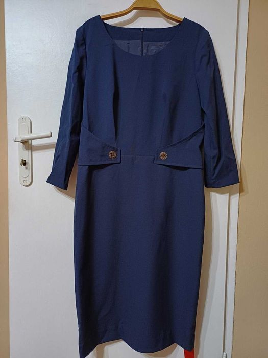 Нова рокля тъмно синя