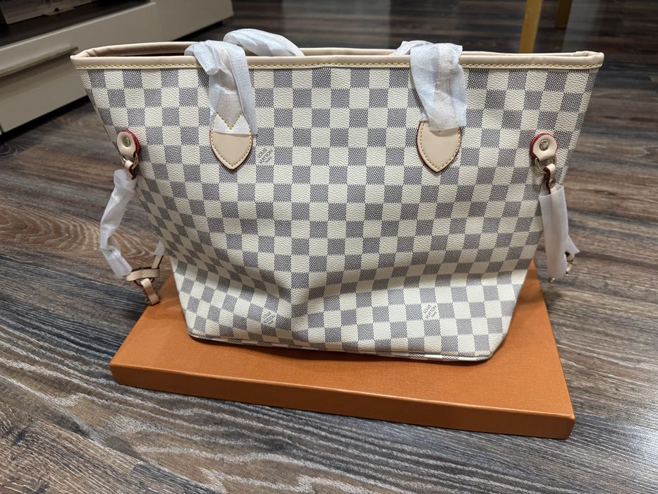 Продаётся сумка Louis Vuitton