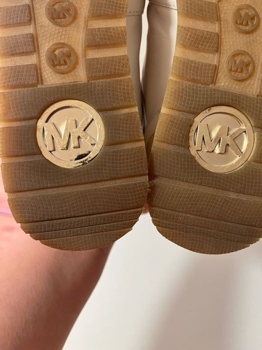 Кроссовки  бежевые Michael Kors