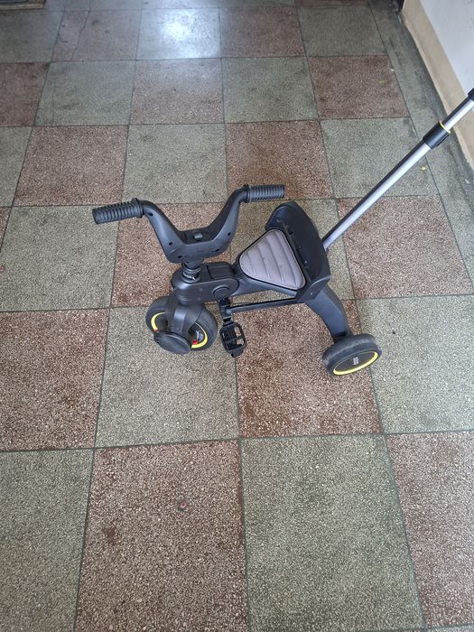 Tricicletă pliabilă Doona Liki Trike S3 – aproape nouă