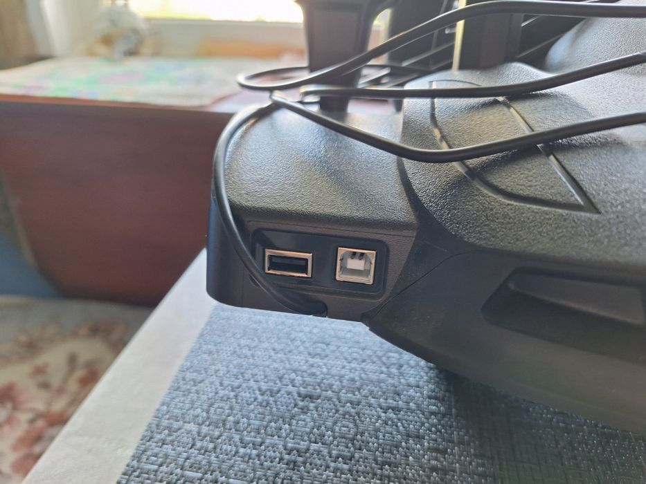 Продам игровой контролер.