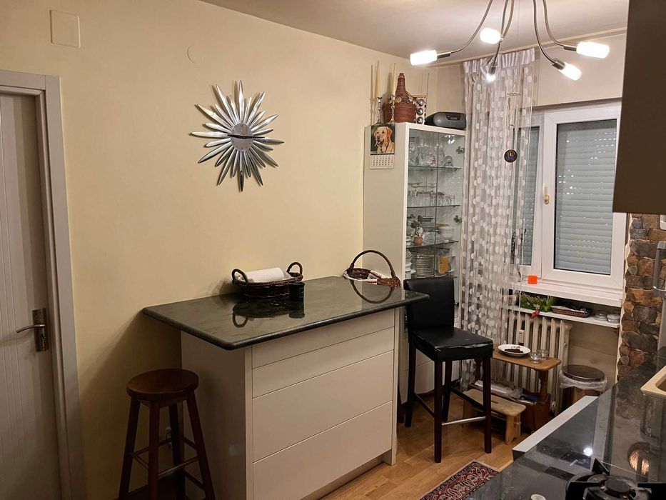 Apartament 2 camere semidecomandat, Deva, zona centrala