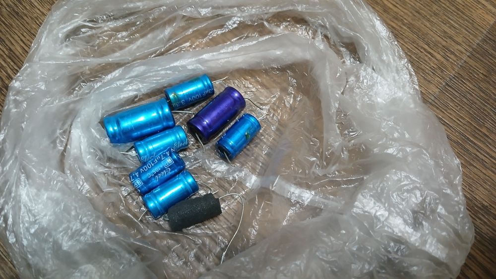 Неполярные электролитические конденсаторы