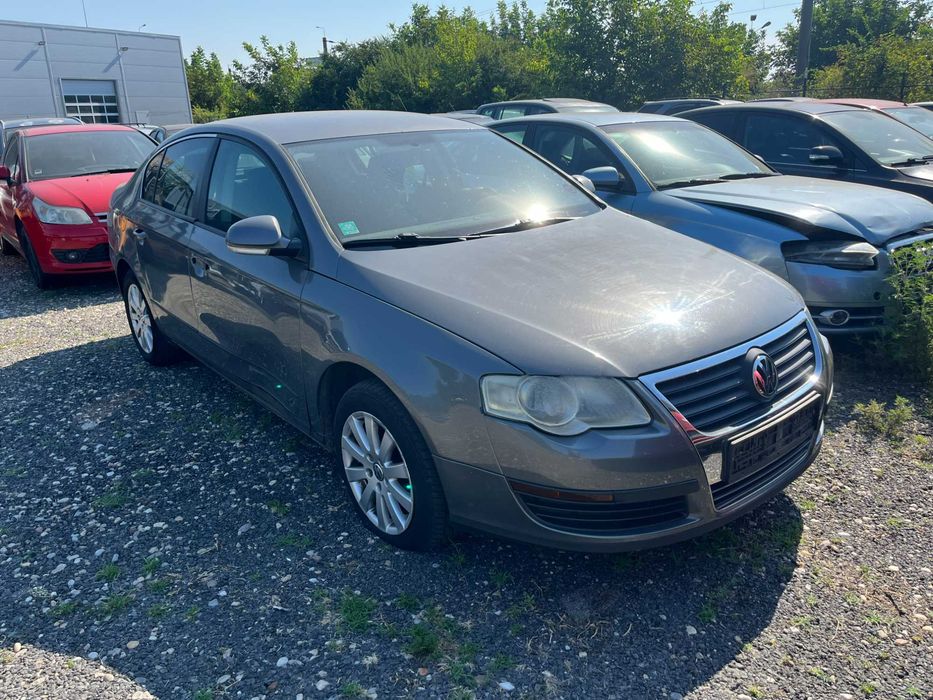 Dezmembrez VW Volkswagen B6  1,9 TDI cod BXE berlina gri inchis 2007