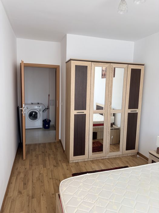 Inchiriez ap. 2 camere Ciresica-C. Cisnadiei, loc parcare inclus