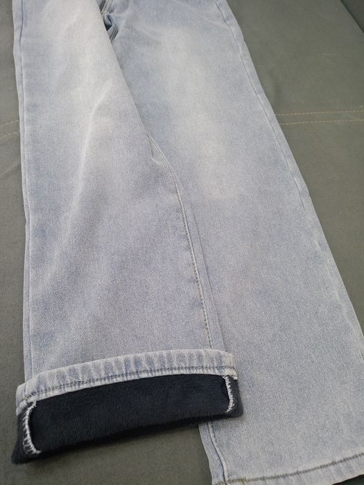 Продам Джинсы для подростка