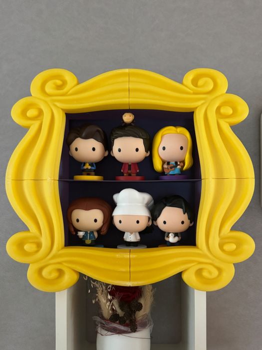 Suport pentru figurine Funko – Friends (McDonald’s)