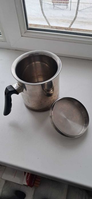 Продам 2 кружки б/у