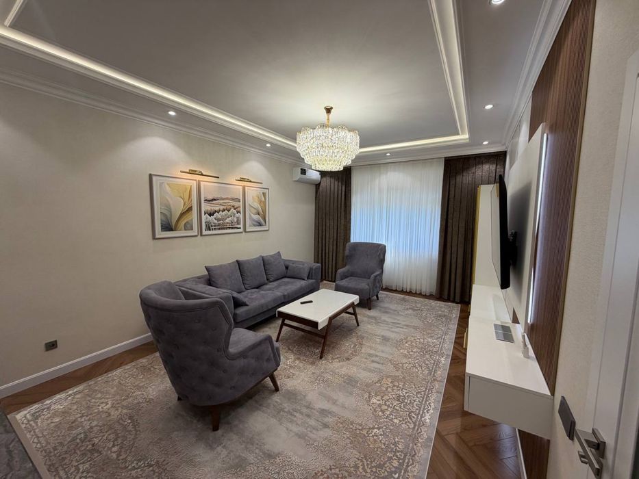 Полностью заселённый  Большой охран.двор  Удобный заезд/паркинг