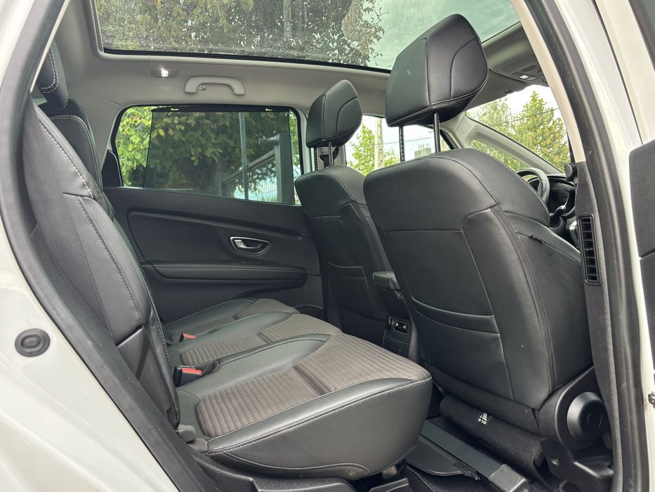 Renault grand scenic 1.3 tce 2019 RATE 7 loc euro6 alb berlat panoramic
