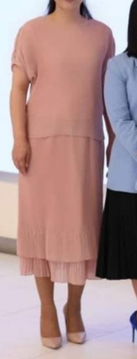 Двойка кофта ва юбкаси ҳам плисирофкали