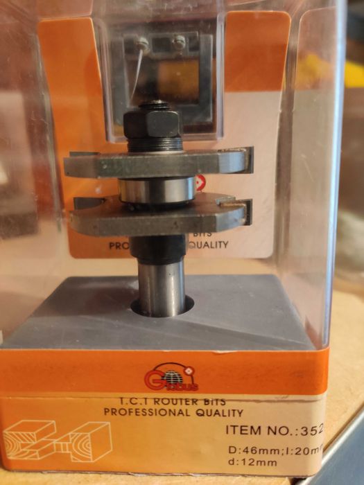 Freze ober cu coada diferite modele cutite de calitate