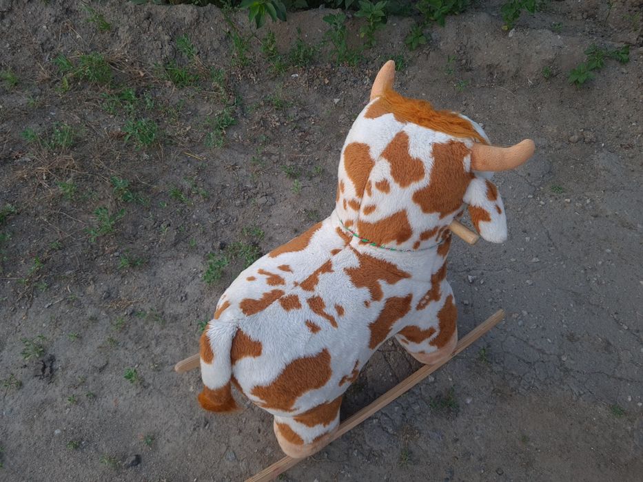 Корова качалка детская
