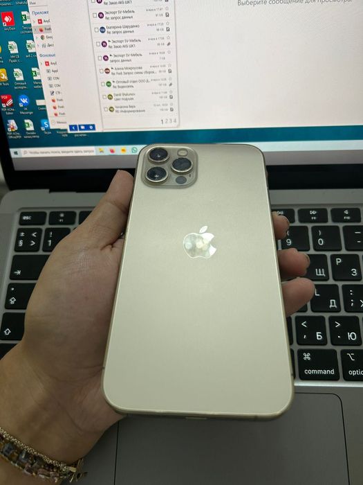 Apple iPhone 12pro 128 g в идеальном состоянии