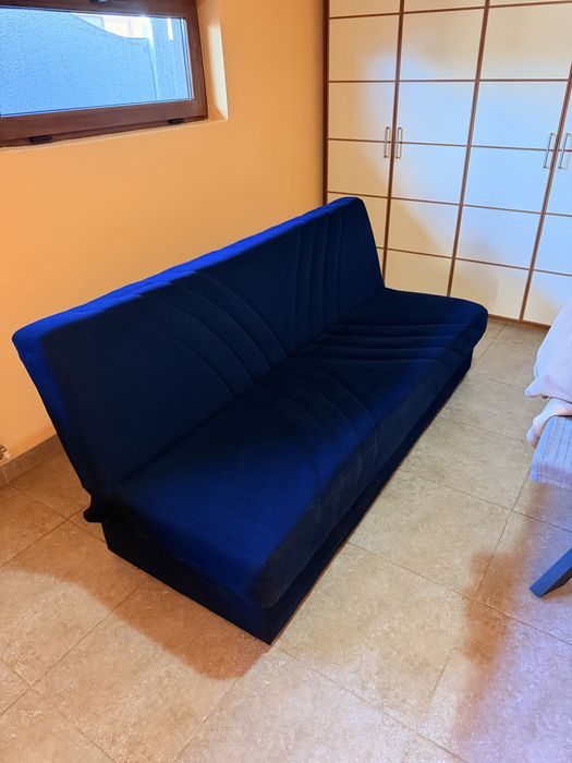 Vand canapea extensibila ca noua