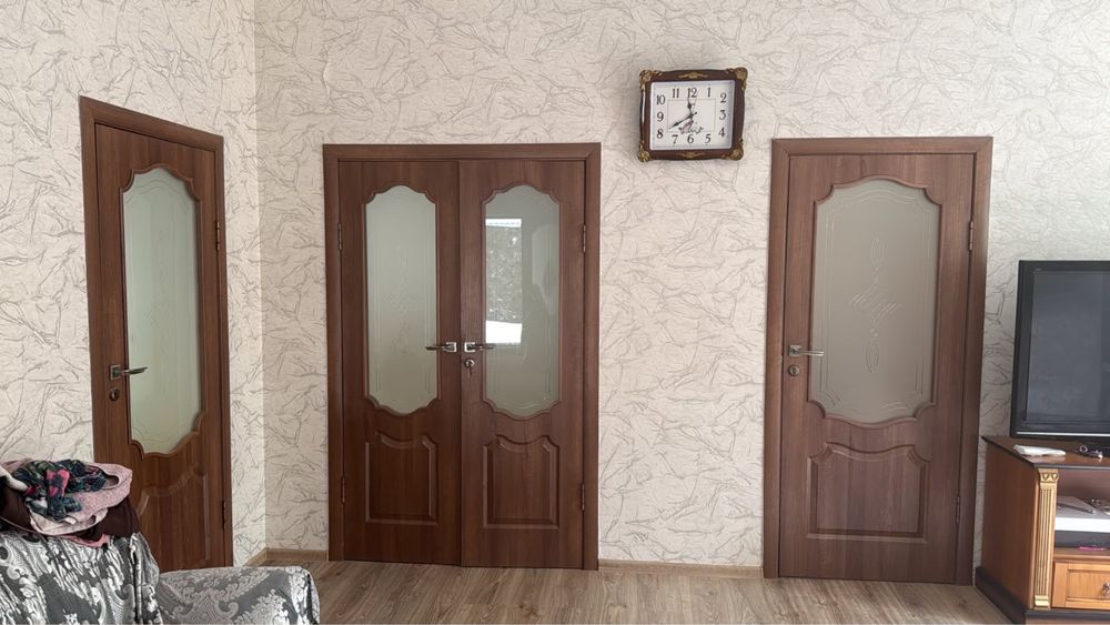 Двери б/ у срочно продам