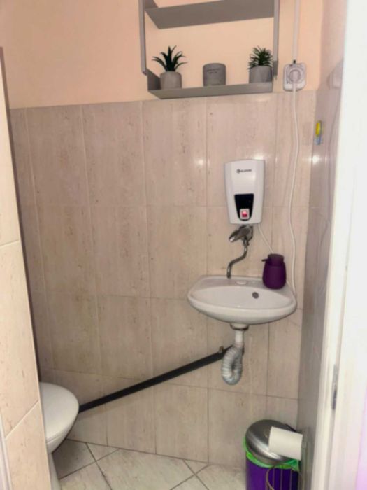 Дава се под наем Офис в Габрово, Център - 22 кв.м за 204 € - Снимка #4