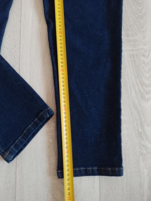 Blugi denim ușor elastici 99% bumbac mărime 50/52