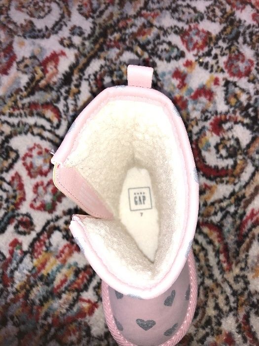 Продаю новые угги GAP. Цена окончательная