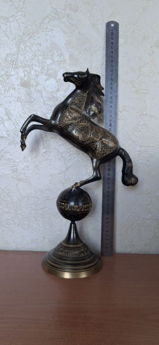 Интерьерные статуэтки Коней.