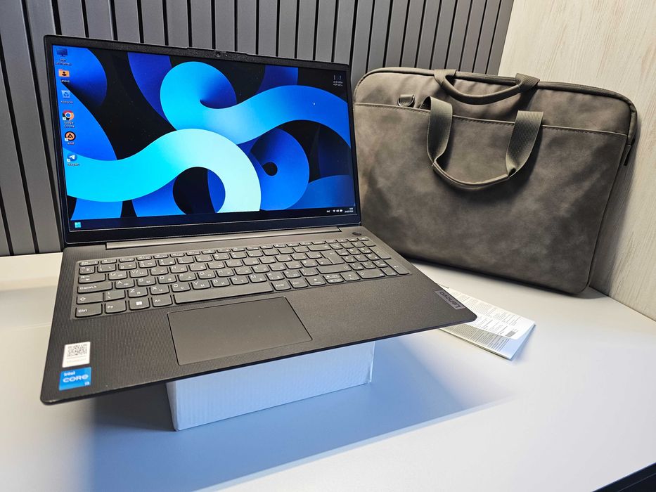 ПРОДАМ Lenovo V15G2 Ноутбук Core™i3 11-ПОКОЛЕНИЯ/4GB/256SSD/15.6"FHD.