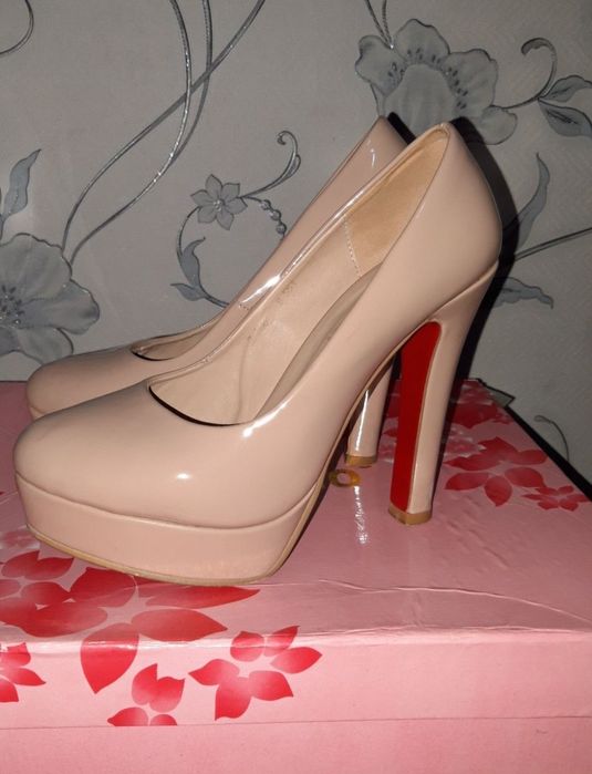 Обувь для золушек, размеры 35-36