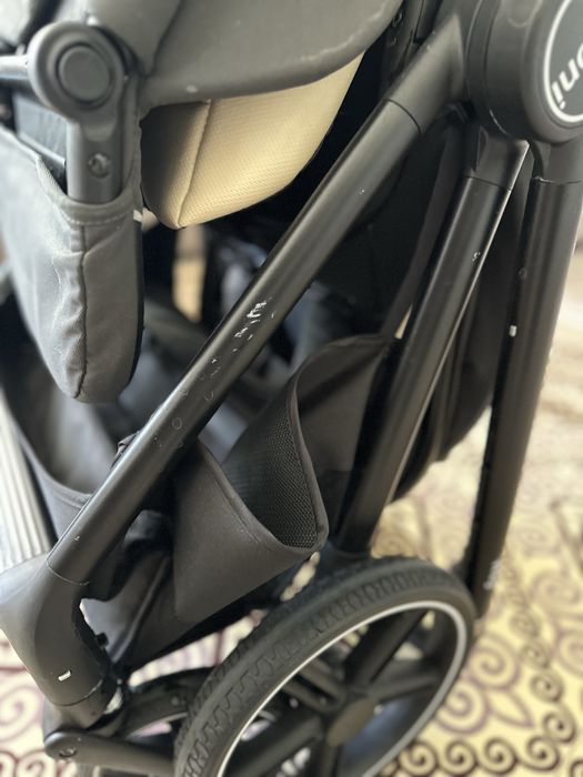 Продается коляска Booni Way