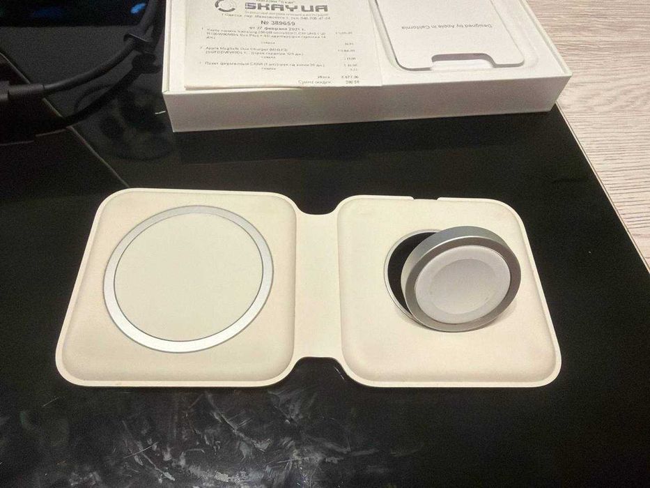 Apple MagSafe Duo Charger