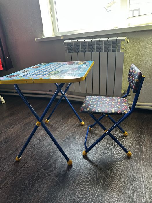 Детский стол и стул