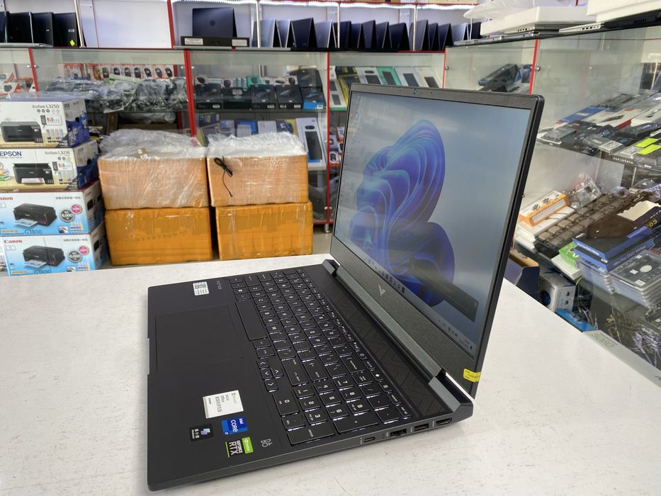 Hp victus gaming core i7 16/512 gb ssd gam