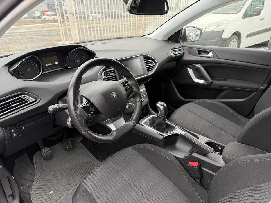 Vand Peugeot 308, 2014, 1.2 benzina