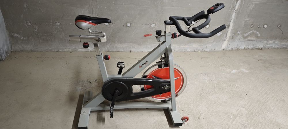 Спининг байк. Велоергометър.фитнес колело