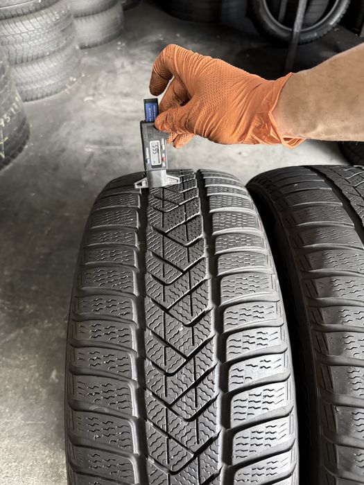 4 anvelope iarna 255/40/18 + 225/45/18 , Pirelli , RunFlat !