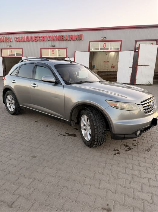 Продам infinity fx35 2004 г.в.