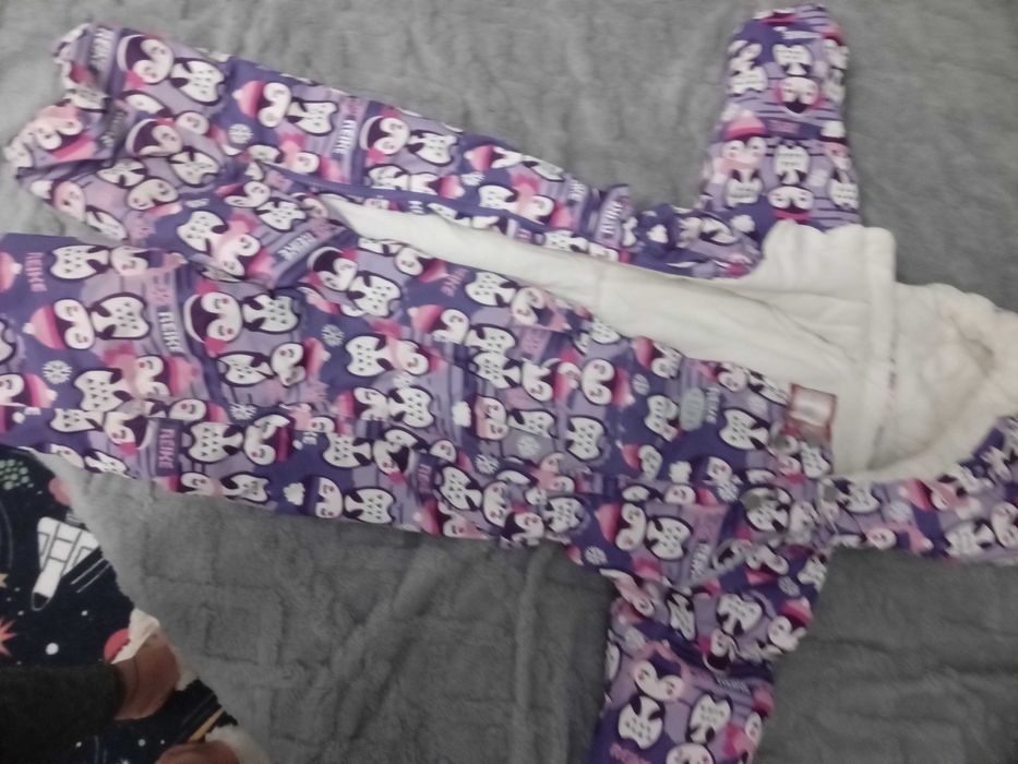 Продам комбинезон на  девочку