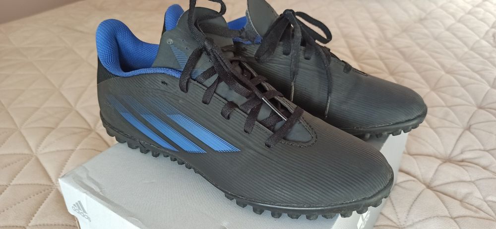 Обувки за футбол Adidas