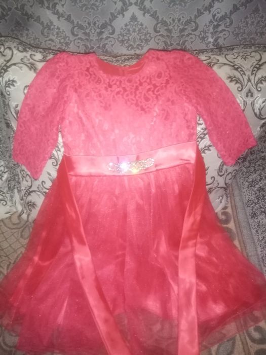 Женские платья б/у