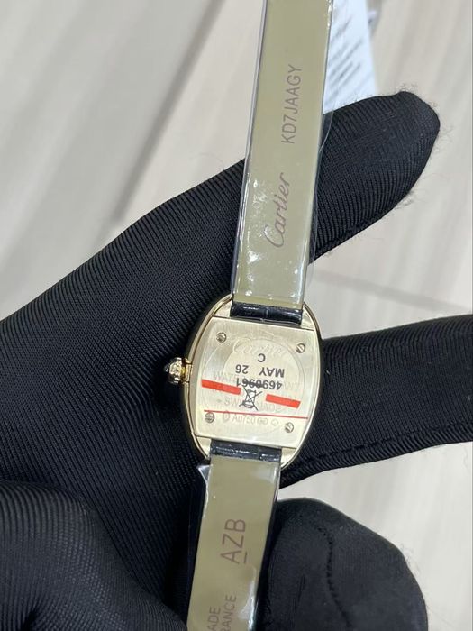 Часы Cartier Baignoire