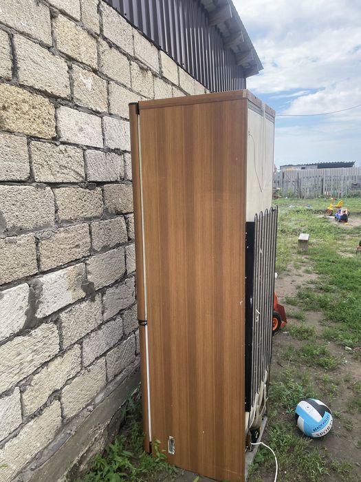 Продам холодильник Индезит