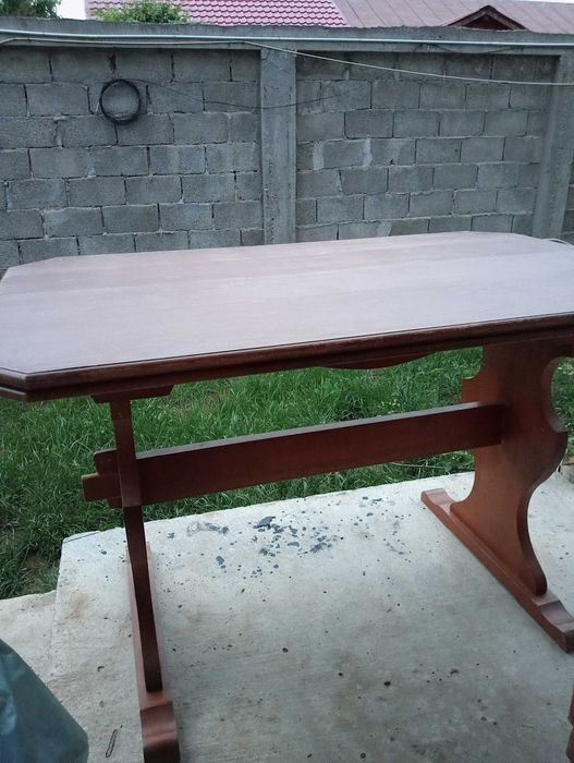 Masa din lemn stejar