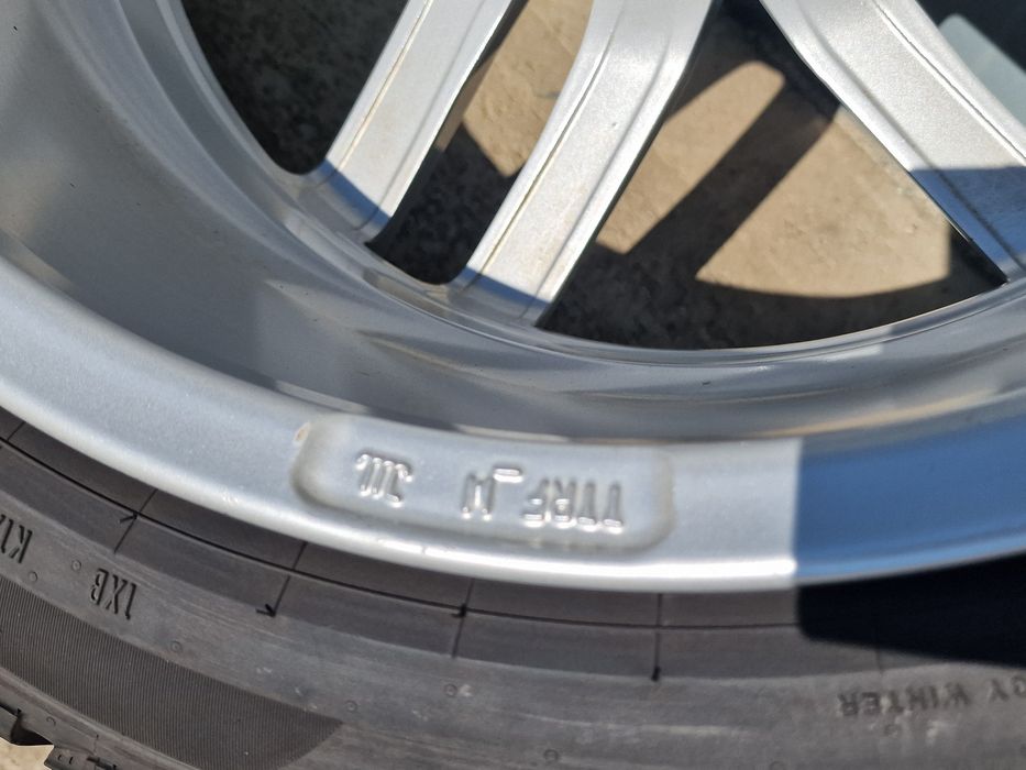 Jante aliaj Mercedes 225/45 R18