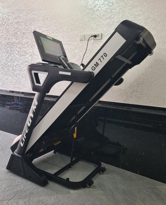 Беговая дорожка "LIFE-GYM LGM 770"