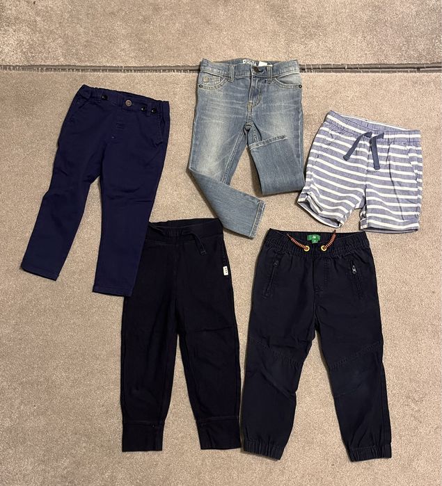 Lot 27 piese haine băieți, aprox 3 ani. Purtate, stare buna.