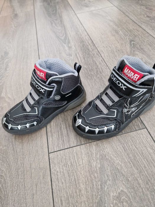 Ghete Geox Marvel lumini  27