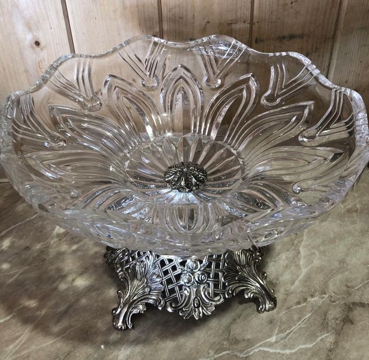 Продам вазу для фруктов