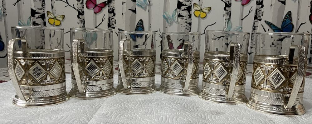 Pahare  in suport de aluminiu