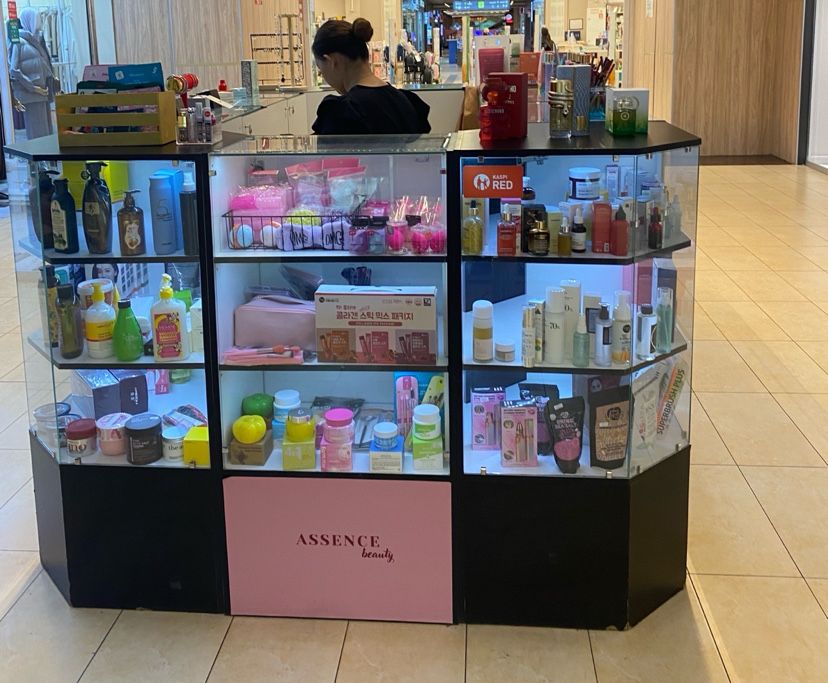 Торговый островок с местом в ТРЦ Москва