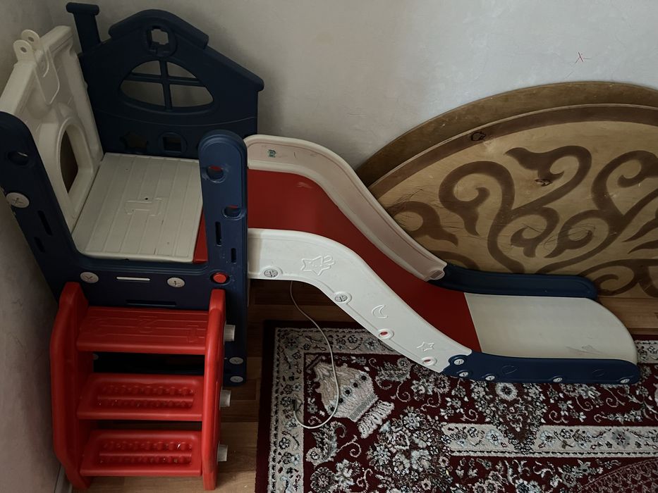 Продам детскую горку